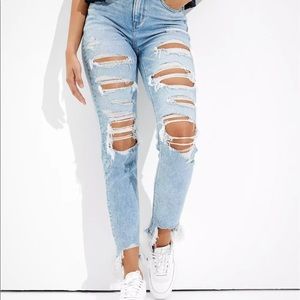 American Eagle ripped mom jeans